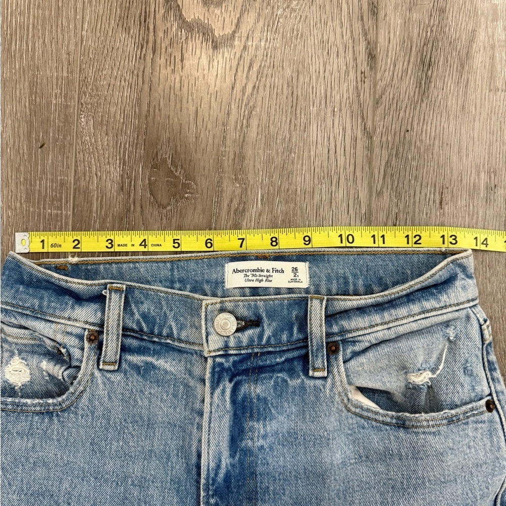 Abercrombie 90’s Straight Jean - Picture 4 of 5